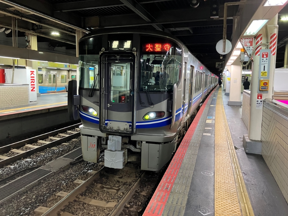 大聖寺行き普通列車